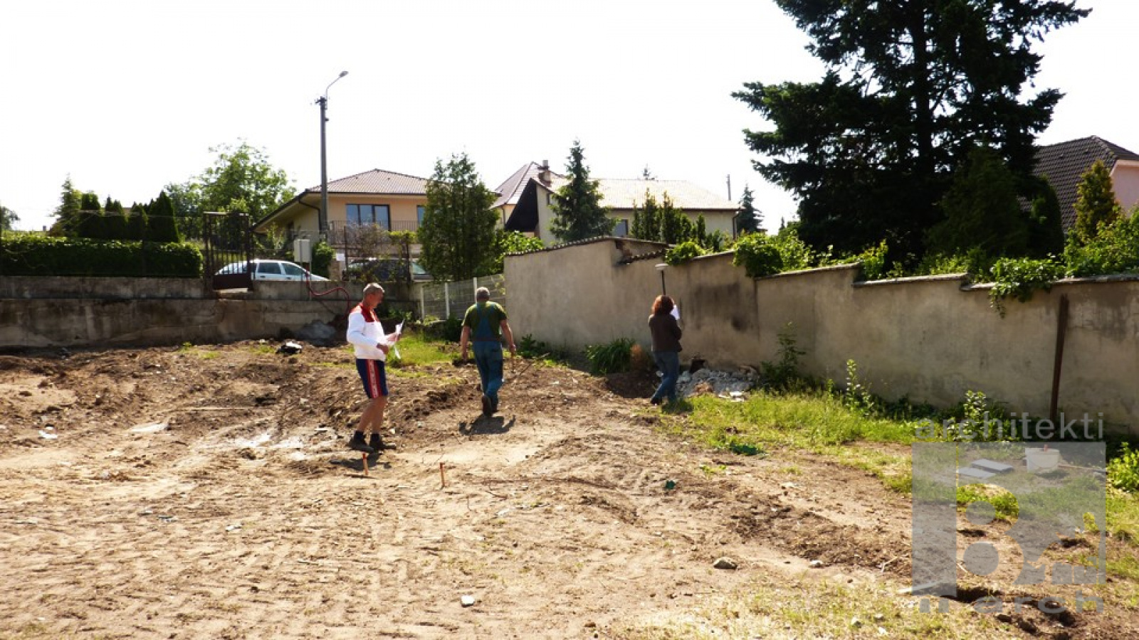 Referenčné projekty / Realizácia dom vo svahu Nitra - foto Referenčné projekty / Realizácia dom vo svahu Nitra - foto
