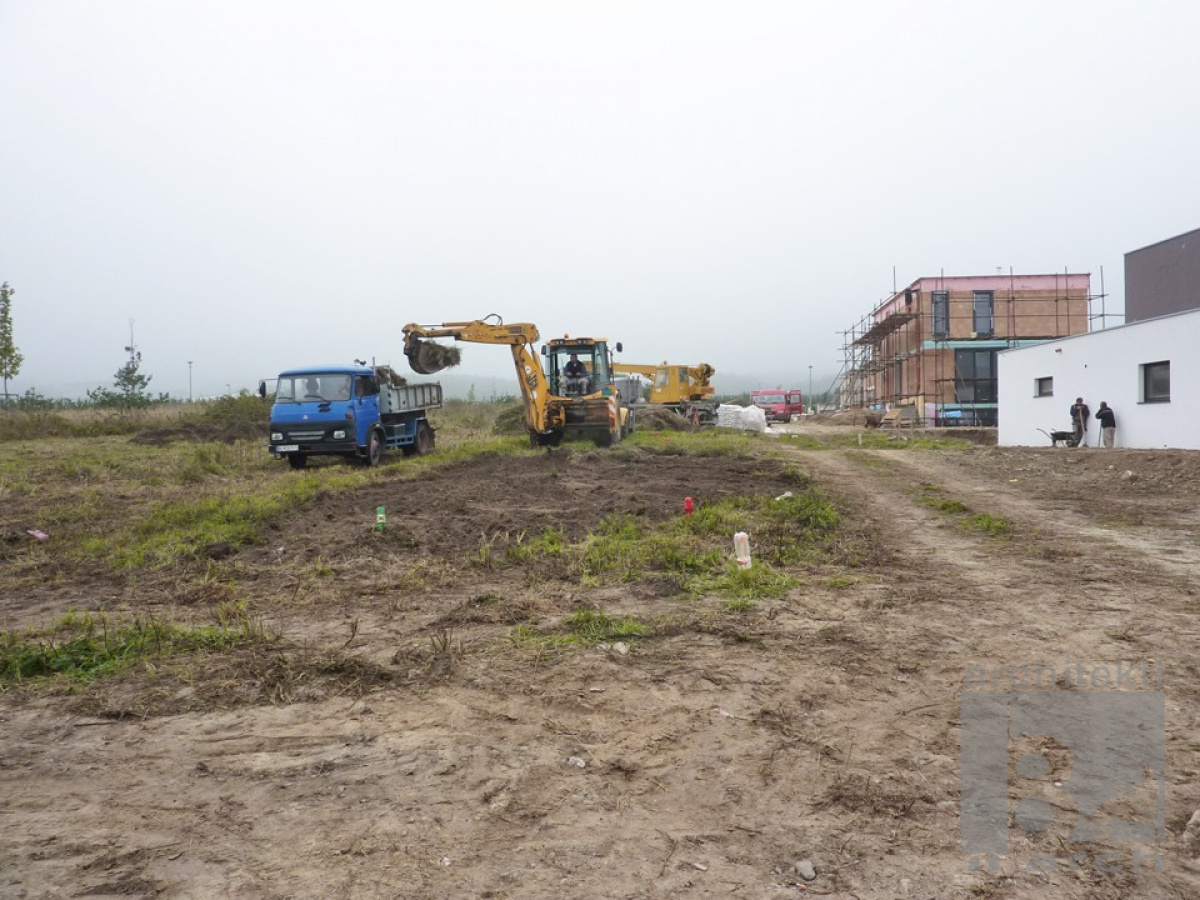 Referenčné projekty / Realizácia rd K8 Záhorské sady - foto Referenčné projekty / Realizácia rd K8 Záhorské sady - foto