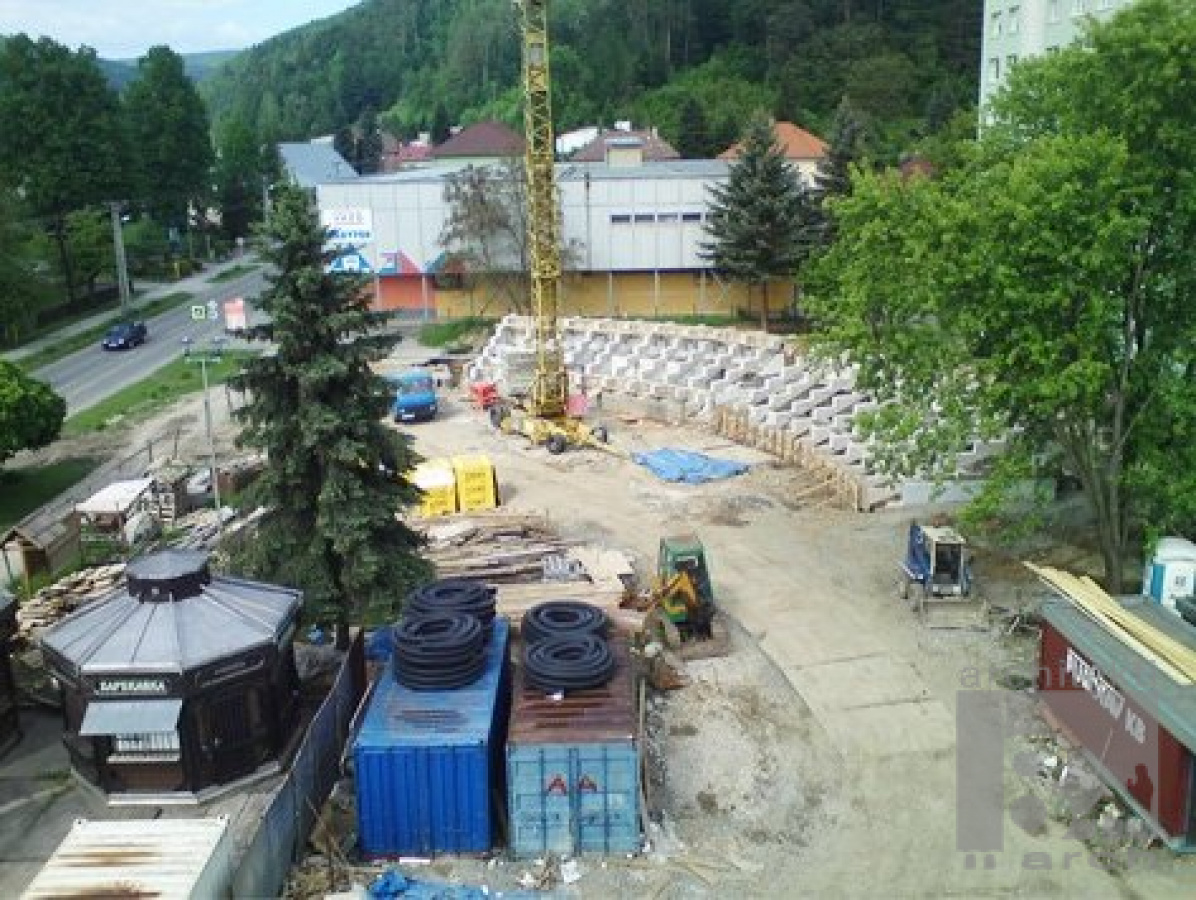 Referenčné projekty / Realizácia - námestie  Hriňová - foto Referenčné projekty / Realizácia - námestie  Hriňová - foto