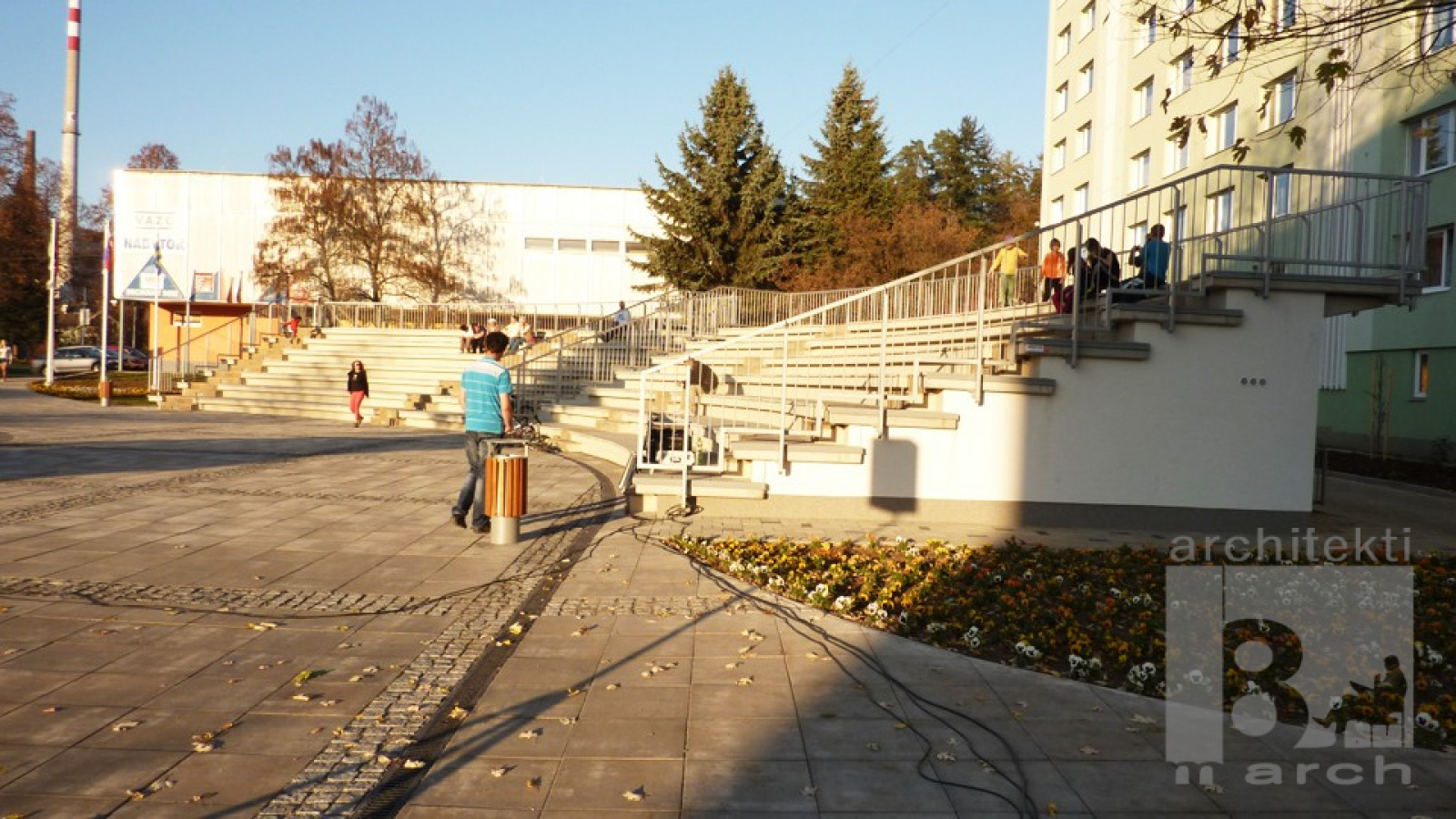 Referenčné projekty / Realizácia - námestie  Hriňová - foto Referenčné projekty / Realizácia - námestie  Hriňová - foto