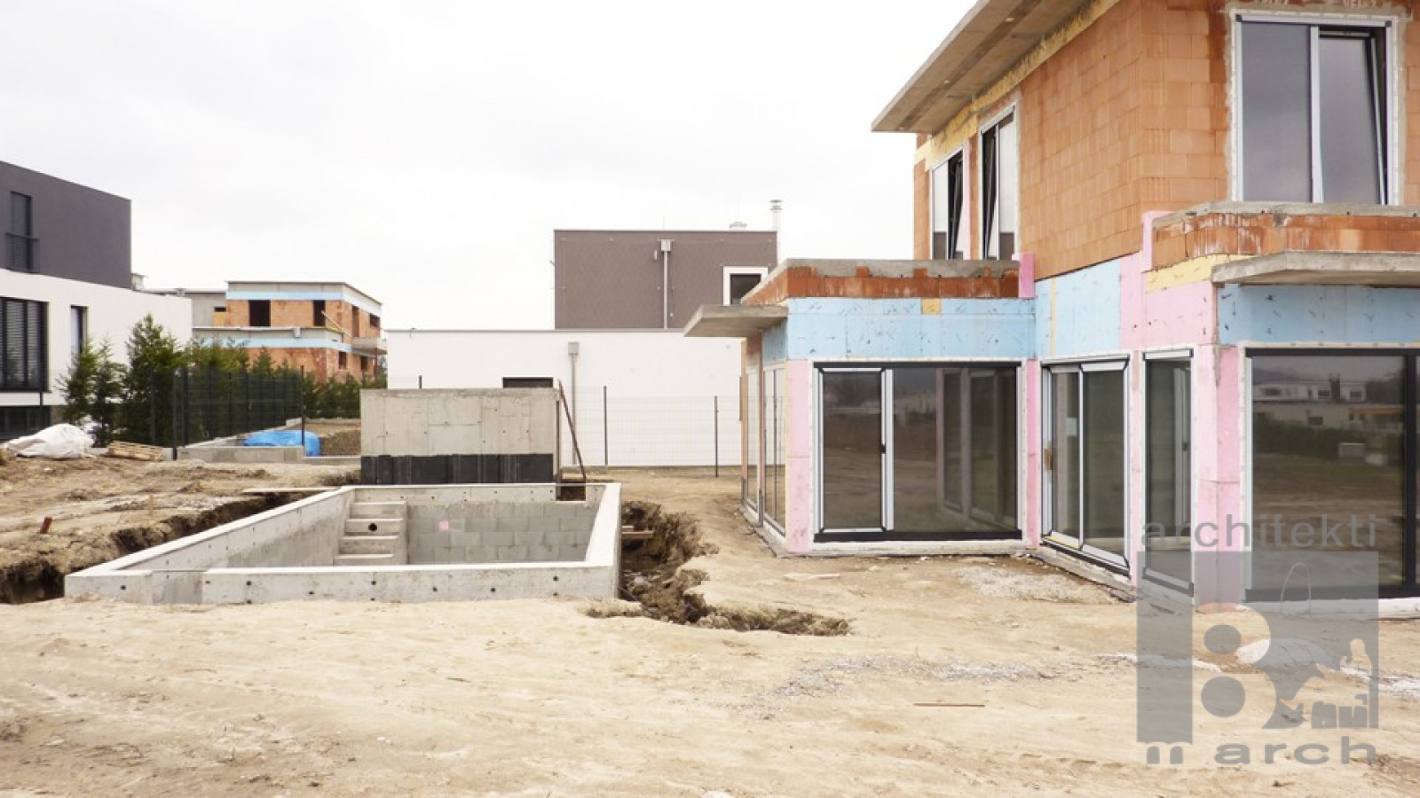 Referenčné projekty / Realizácia rd K8 Záhorské sady - foto Referenčné projekty / Realizácia rd K8 Záhorské sady - foto