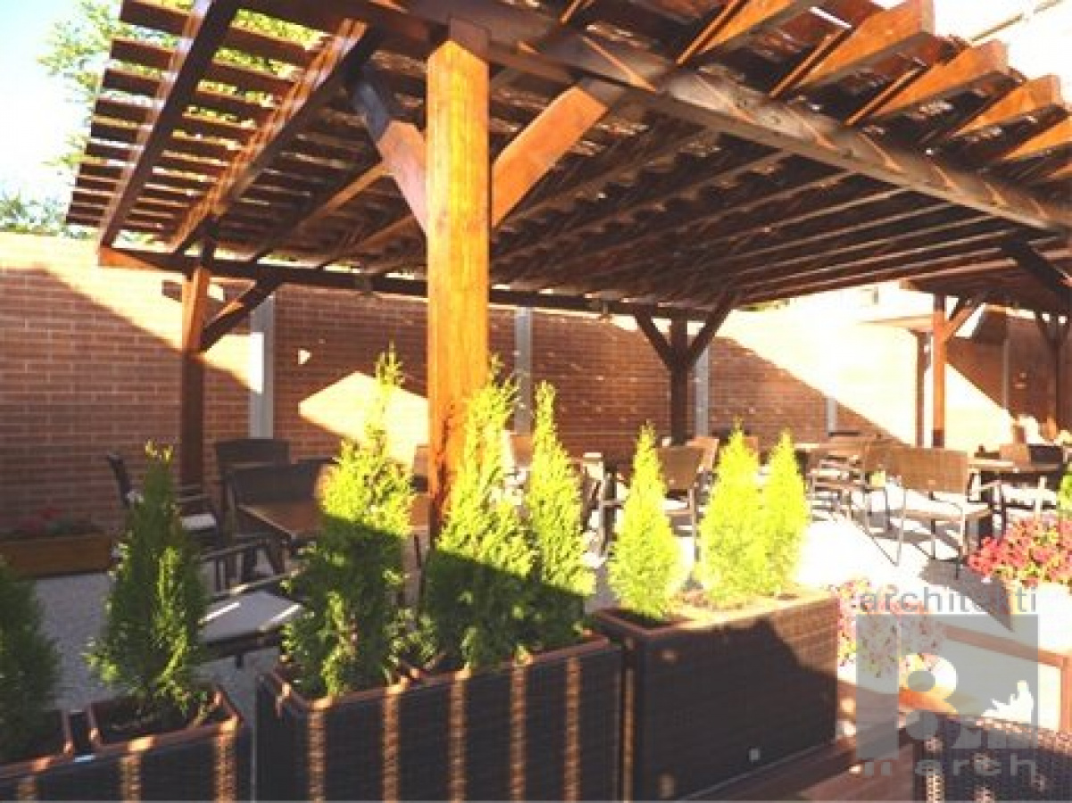 Terasa a letný pavilón Referenčné projekty / Realizácia kaviarne Coffee- Berry - foto Referenčné projekty / Realizácia kaviarne Coffee- Berry - foto